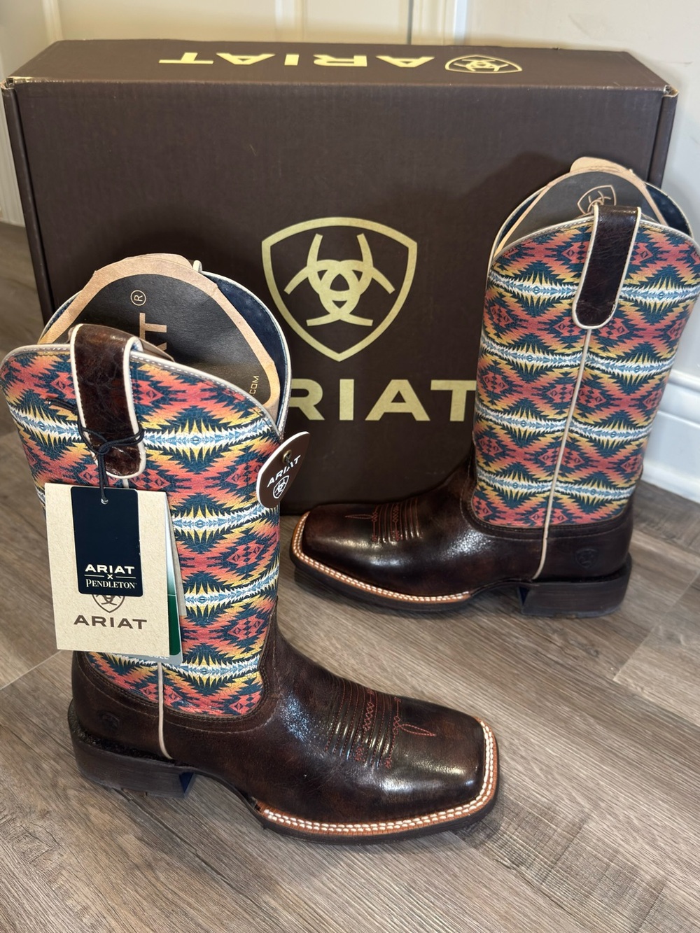 Ariat X Pendleton Circuit Savanna Western Boots in Cracked Cafe Night Dance